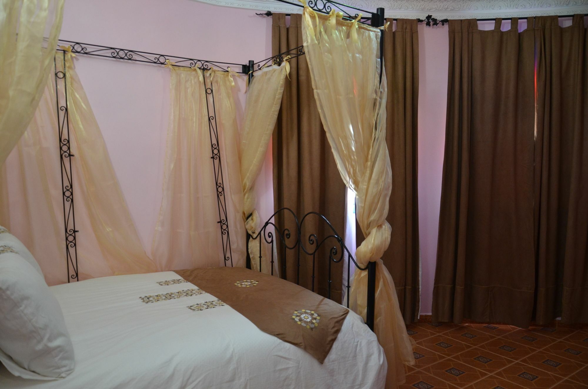 Hotel El Kasbah Souiria As-Sawíra Exteriér fotografie